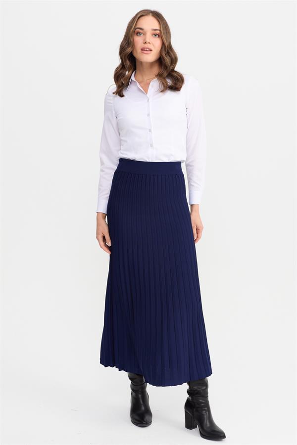 Женская трикотажная плиссированная юбка темно синяя