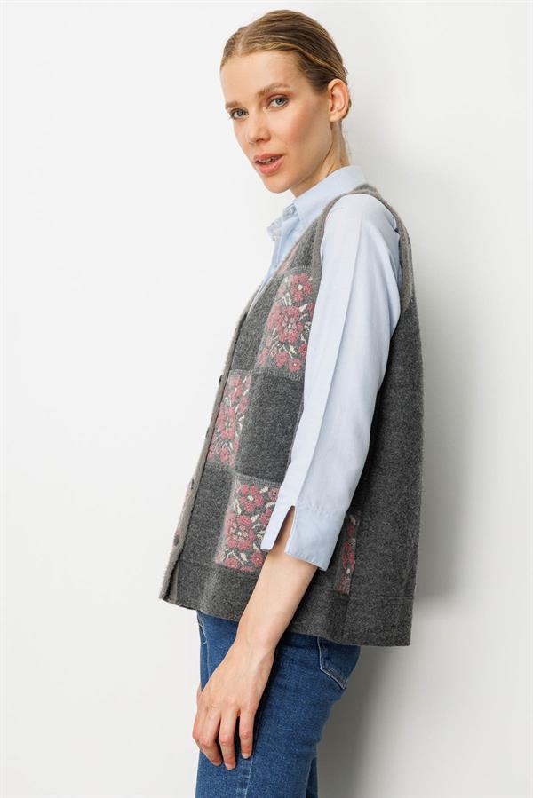 Kadın Pıtırcık Çiçekli Patchwork Keçe Yün Yelek Füme_Y.G.Kurusu