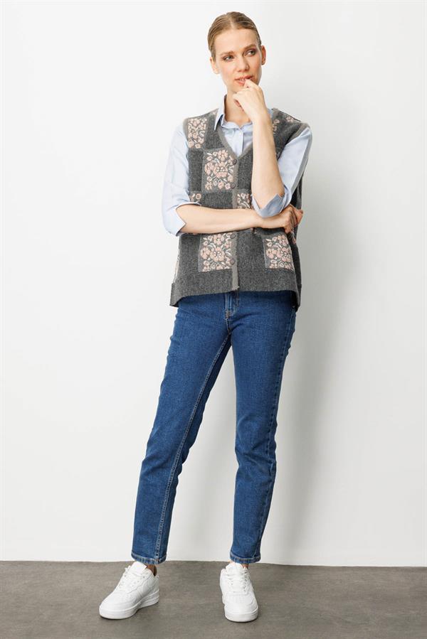 Kadın Pıtırcık Çiçekli Patchwork Keçe Yün Yelek Füme_A.Pembe