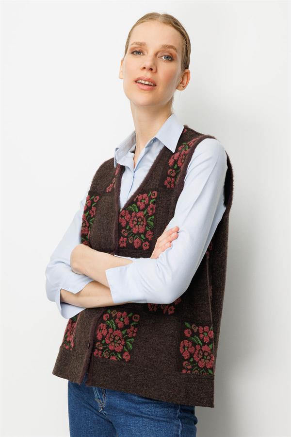 Kadın Pıtırcık Çiçekli Patchwork Keçe Yün Yelek K.Kahve_G.Kurusu