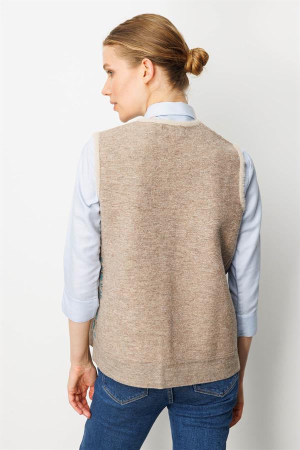 Kadın Pıtırcık Çiçekli Patchwork Keçe Yün Yelek Bej_M.Yeşili