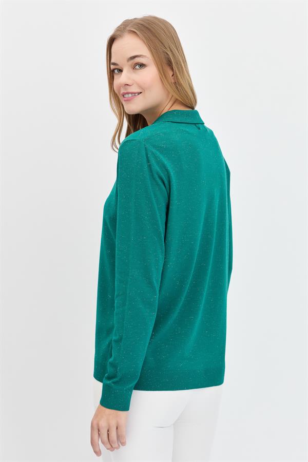 Женский базовый свитер с воротником поло