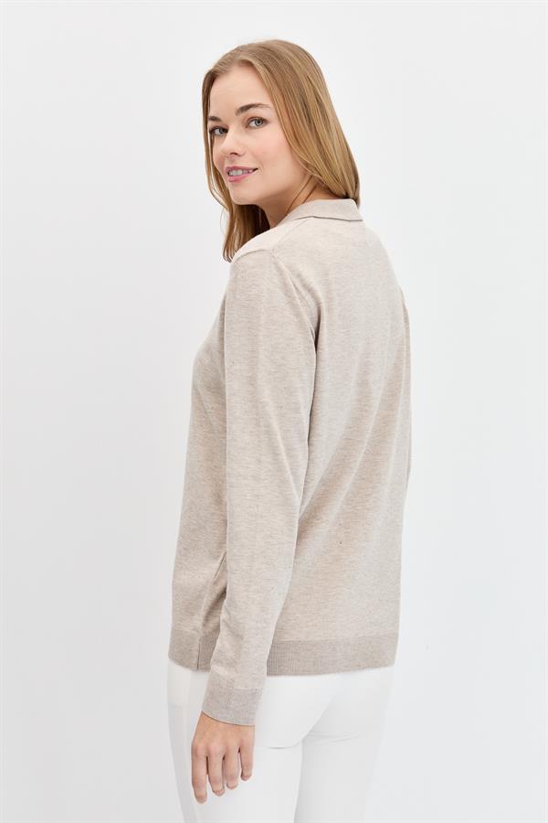 Женский базовый свитер с воротником поло