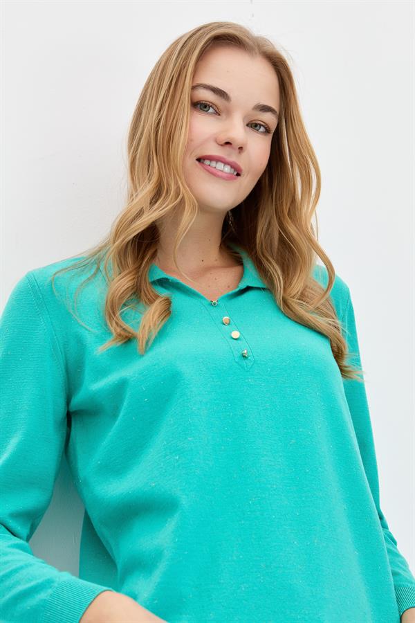 Женский базовый свитер с воротником поло
