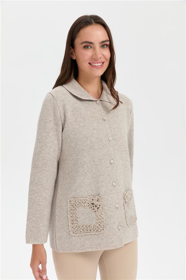Kadın Polo Yaka Cebi Gül İşlemeli Kısa Yün Hırka V.Bej