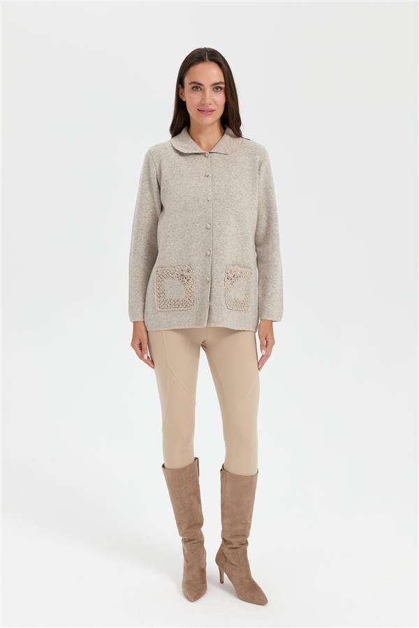 Kadın Polo Yaka Cebi Gül İşlemeli Kısa Yün Hırka V.Bej