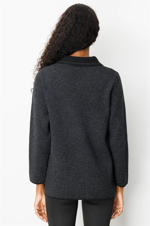 Kadın Polo Yaka Cebi Nakış İşlemeli Yün Hırka Siyah