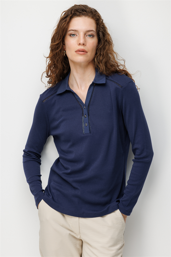 Kadın Polo Yaka İğne İşlemeli Pamuklu Penye Bluz Lacivert