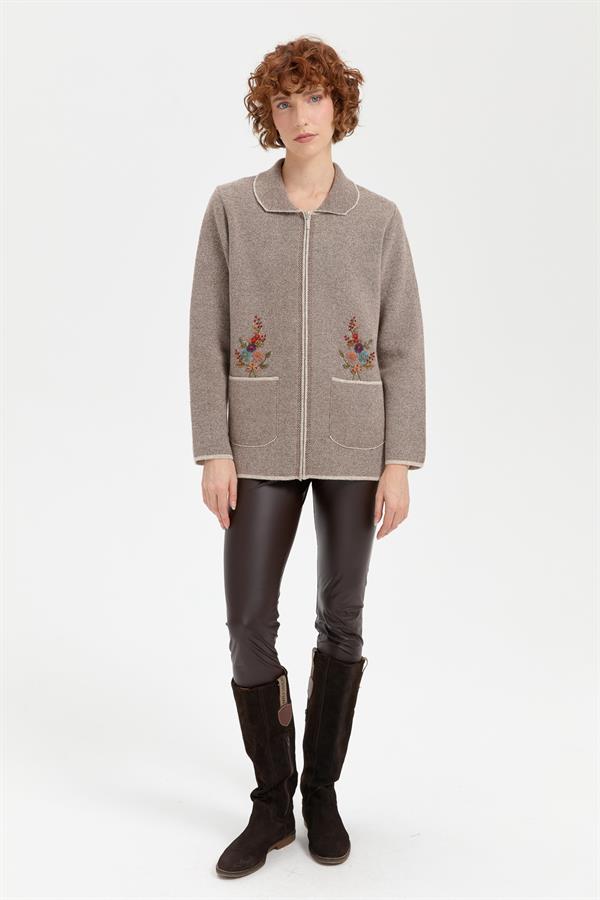 Kadın Polo Yaka İşlemeli Kısa Yün Hırka V.Bej