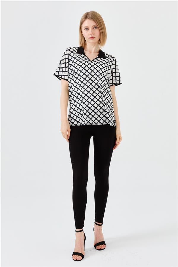 Kadın Polo Yaka Kare Desenli T-shirt Siyah