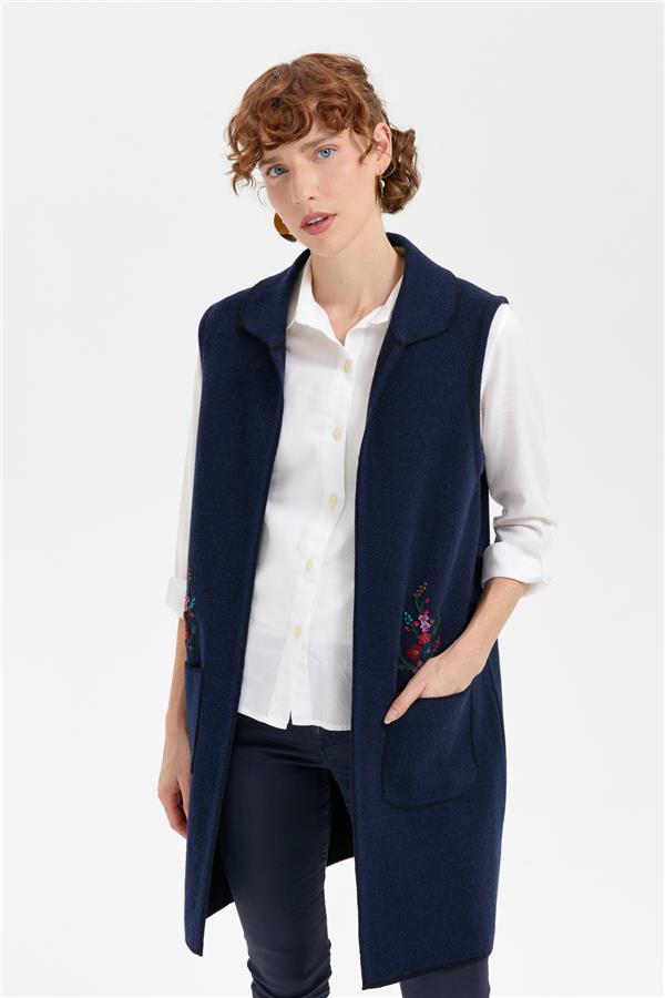 Kadın Polo Yaka Önü Açık İşlemeli Uzun Yün Yelek K.Lacivert