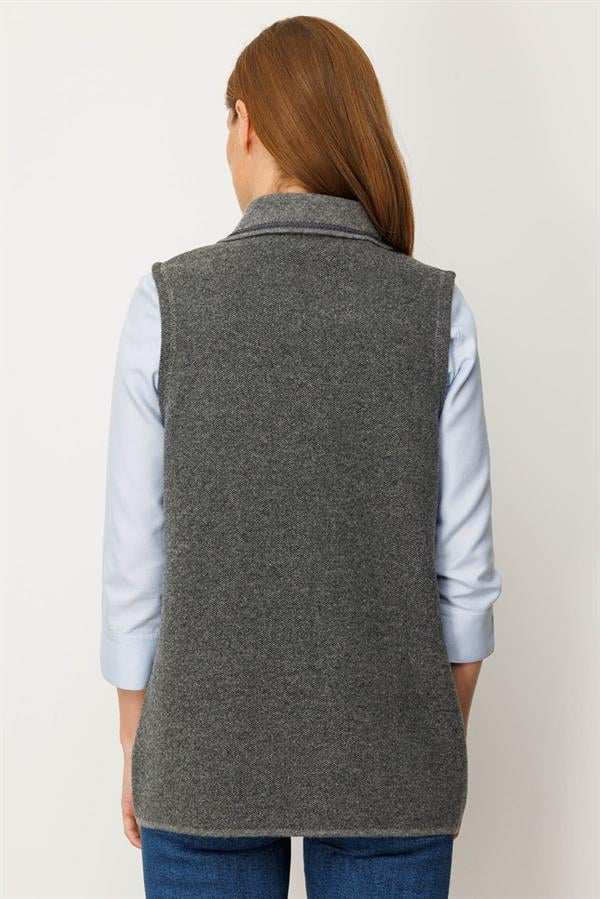 Kadın Polo Yaka Yakası Nakış İşlemeli Yün Yelek Füme