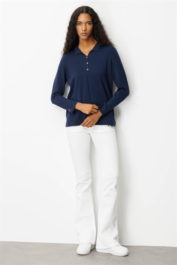 Kadın Polo Yaka Yakası ve Kolu Düğmeli Bluz Lacivert
