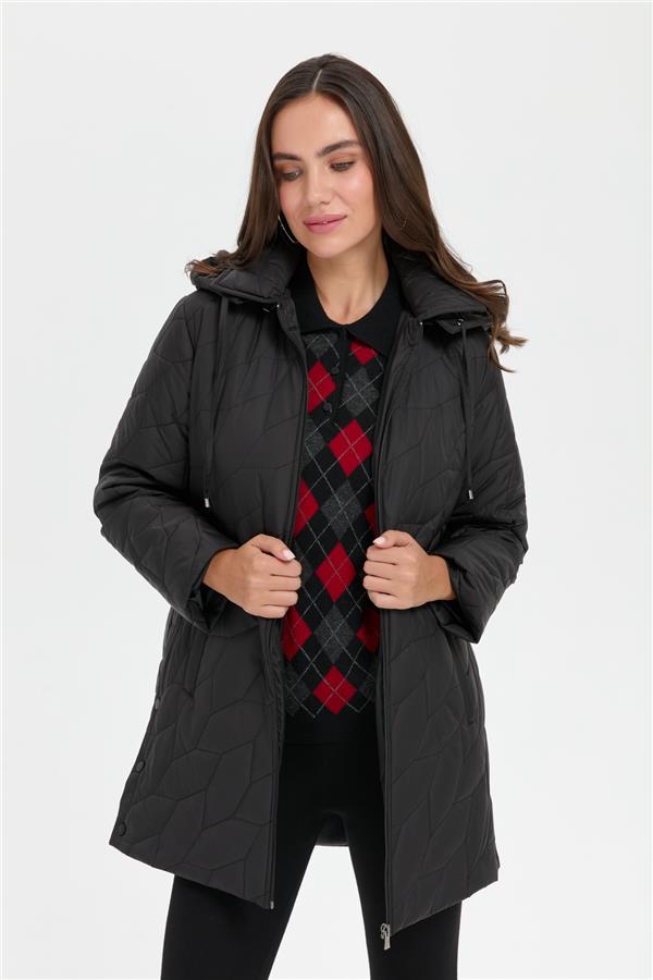 Kadın Polo Yaka Yanları Çıtçıtlı Yaprak Desenli Araboy Kapitone Kaban Siyah