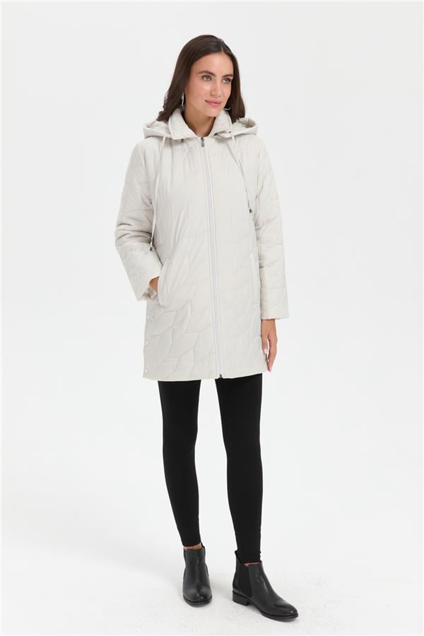 Kadın Polo Yaka Yanları Çıtçıtlı Yaprak Desenli Araboy Kapitone Kaban Ekru