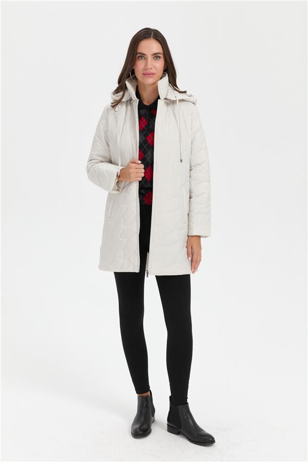 Kadın Polo Yaka Yanları Çıtçıtlı Yaprak Desenli Araboy Kapitone Kaban Ekru