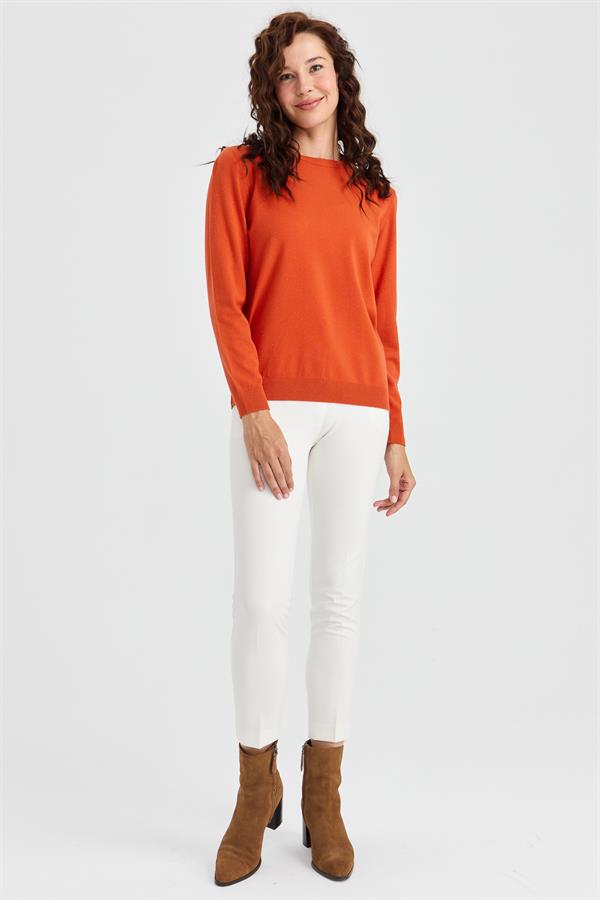 Женский базовый свитер Angelina с круглым вырезом