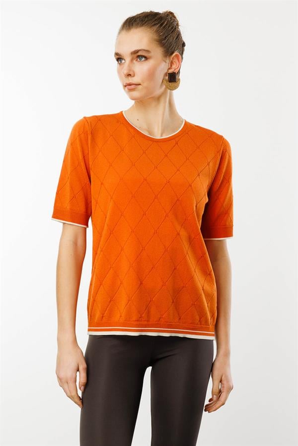 Kadın Sıfır Yaka Baklava Desenli T-shirt Oranj