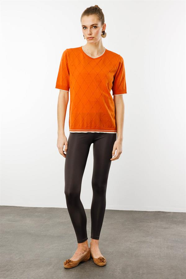 Kadın Sıfır Yaka Baklava Desenli T-shirt Oranj