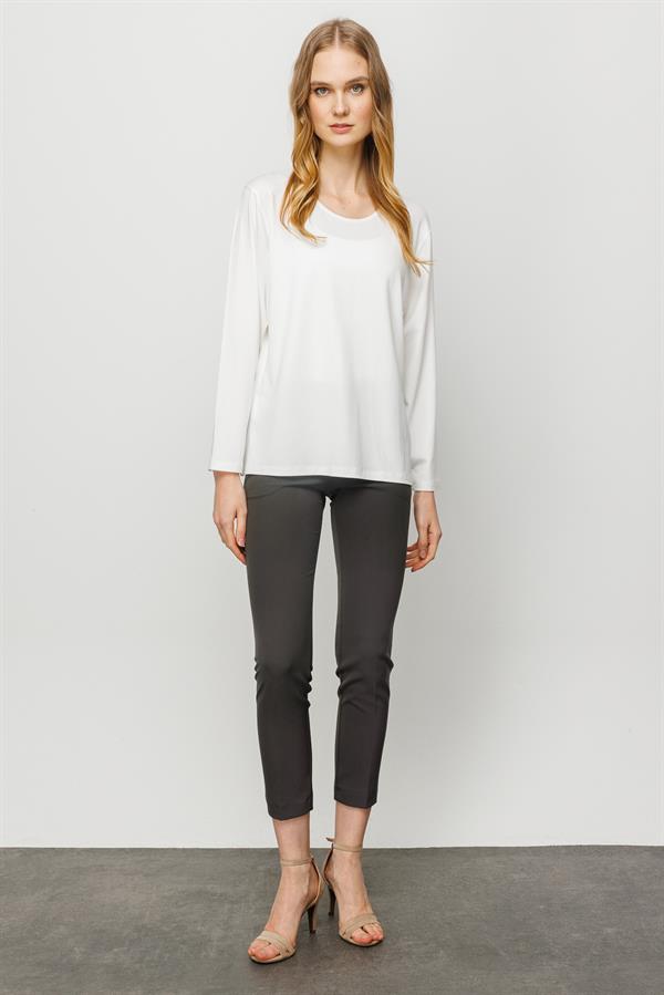 Женская базовая хлопковая блуза с круглым вырезом цвета слоновой кости