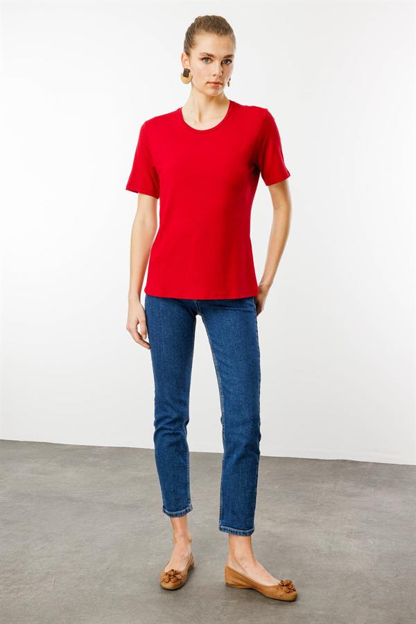 Kadın Sıfır Yaka Basic Penye T-shirt Kırmızı