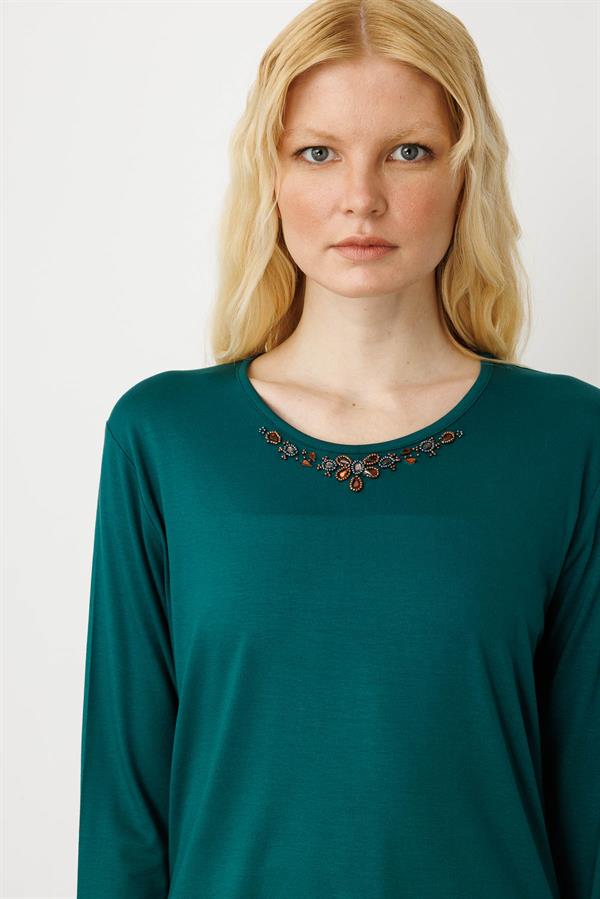 Kadın V Yaka Boncuk İşlemeli Penye Bluz Yeşil