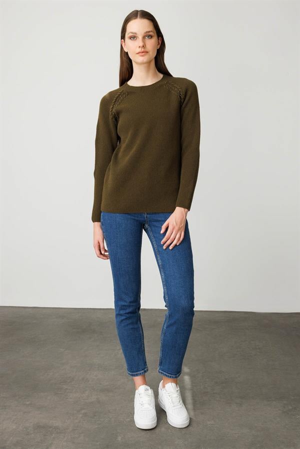 Kadın Sıfır Yaka Boncuklu Yün Kazak A.Yeşili