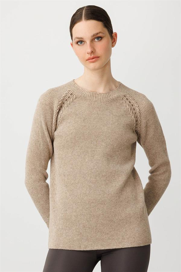 Kadın Sıfır Yaka Boncuklu Yün Kazak K.Bej