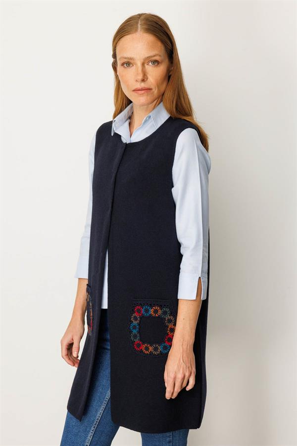 Kadın Sıfır Yaka Cebi Tığlamalı Uzun Yün Yelek K.Lacivert