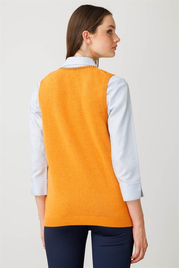 Kadın Sıfır Yaka Cebi ve Yakası Renkli Tığlamalı Kaşmir Süveter K.K.İçi