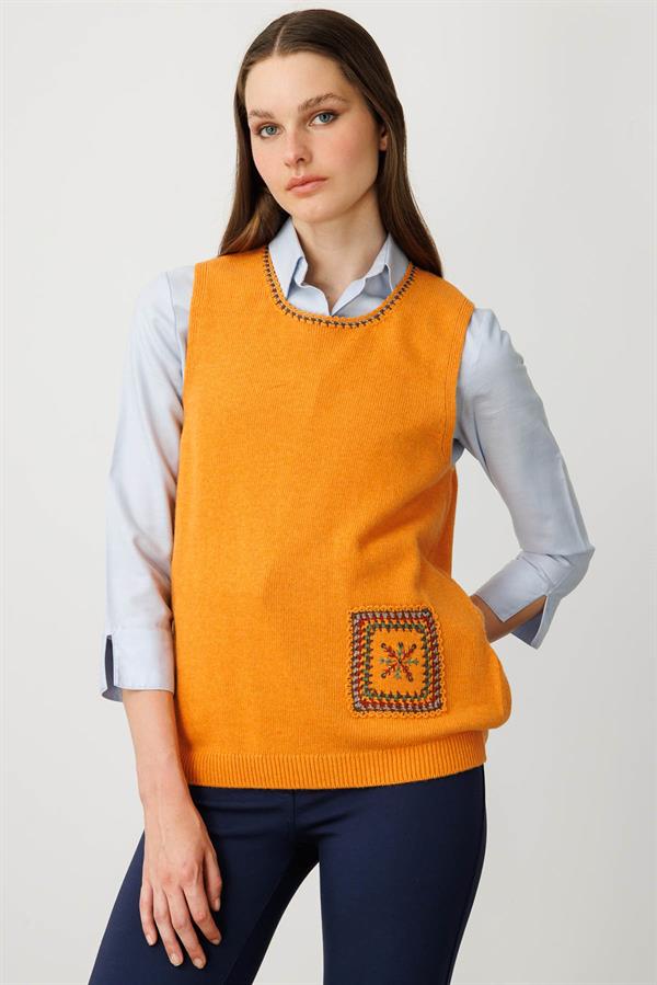 Kadın Sıfır Yaka Cebi ve Yakası Renkli Tığlamalı Kaşmir Süveter K.K.İçi