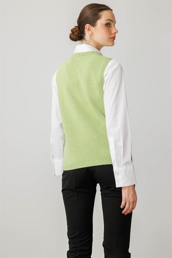 Kadın Sıfır Yaka Cep Üstü Nakış İşlemeli Süveter A.E.Yeşili