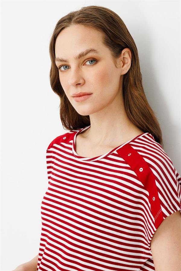 Kadın Sıfır Yaka Çizgili Penye T-shirt Kırmızı