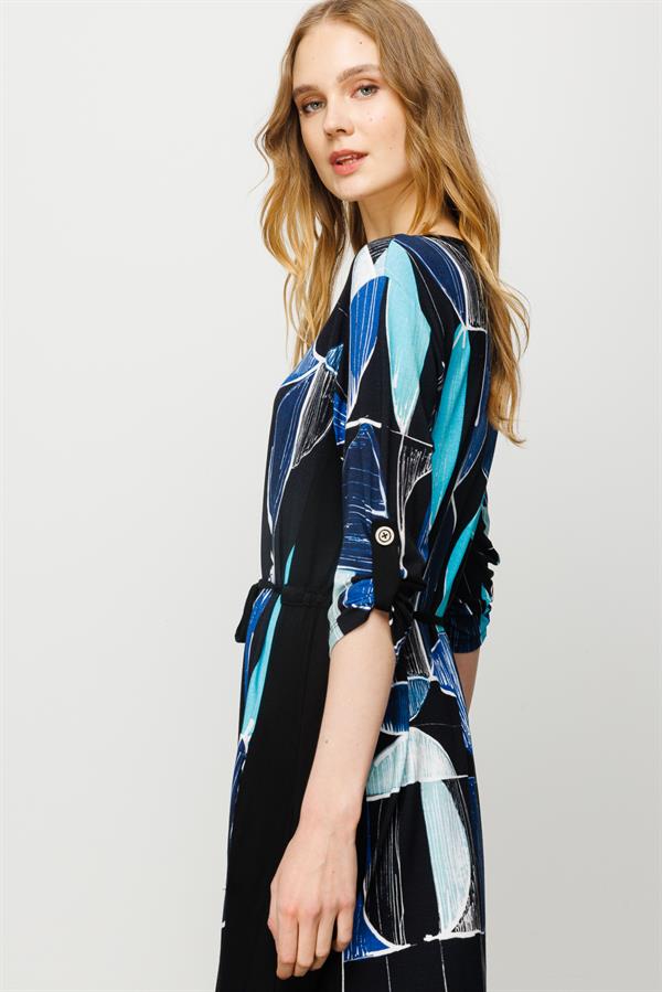 Женское хлопковое платье с круглым вырезом в полоску и цветным рисунком темно синее