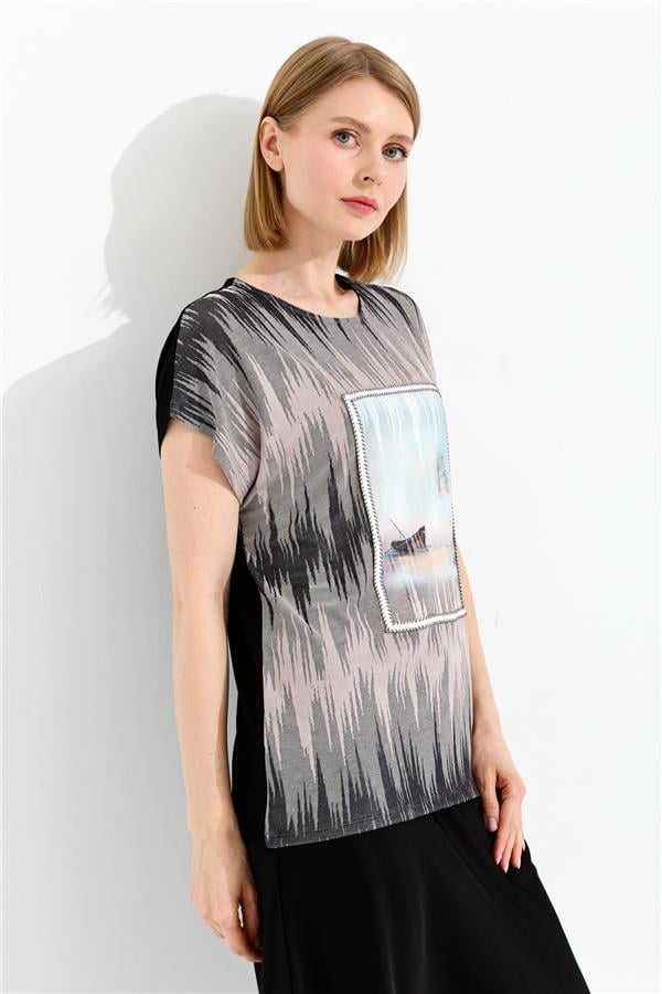 Kadın Sıfır Yaka Desenli Penye T-shirt Siyah