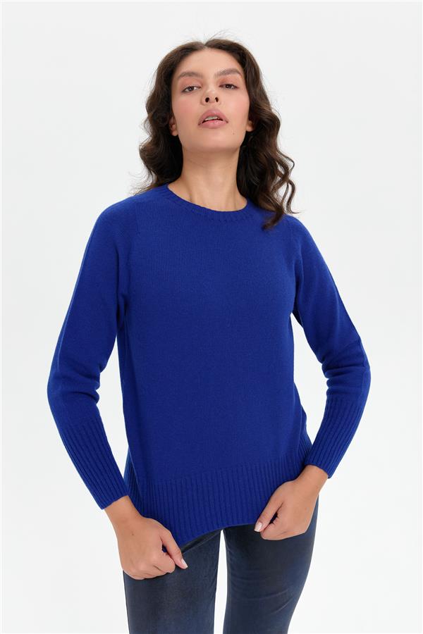 Kadın Sıfır Yaka Dikişsiz Eteği ve Kolu Uzun Lastik Yün Kazak K.S.Mavi