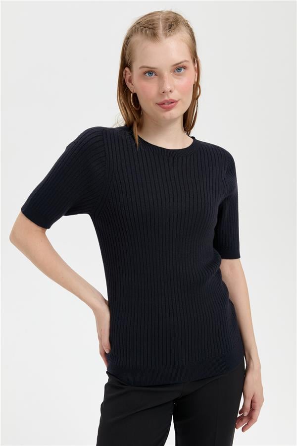 Kadın Sıfır Yaka Dikişsiz Kısa Kollu Kazak Lacivert