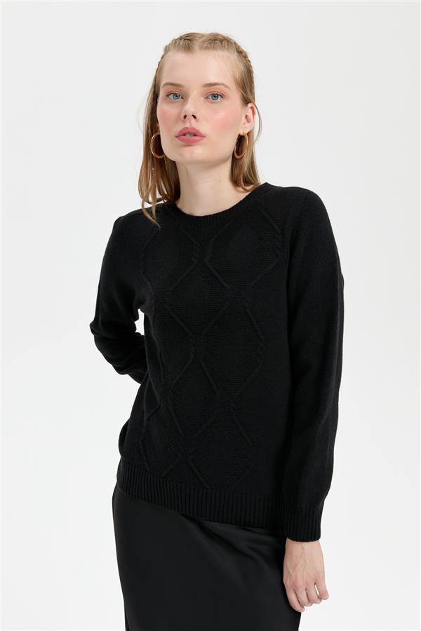 Kadın Sıfır Yaka Dikişsiz Önü Baklavalı Yün Kazak Siyah