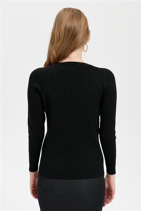 Kadın Sıfır Yaka Dikişsiz Önü Desenli Kazak Siyah