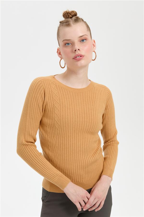 Kadın Sıfır Yaka Dikişsiz Önü Desenli Kazak Camel