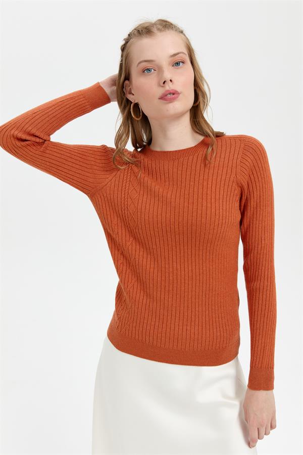 Kadın Sıfır Yaka Dikişsiz Önü Desenli Kazak Turuncu