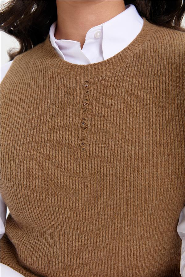 Kadın Sıfır Yaka Dikişsiz Önü Düğmeli Yün Süveter V.Camel