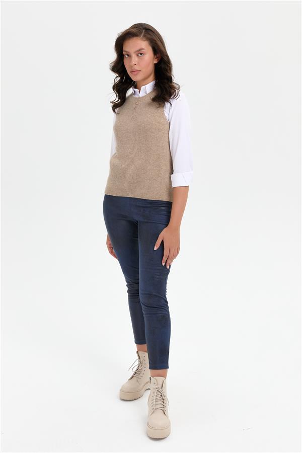 Kadın Sıfır Yaka Dikişsiz Önü Düğmeli Yün Süveter K.Bej