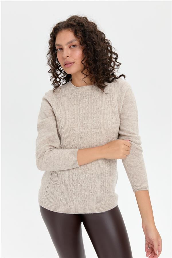 Kadın Sıfır Yaka Dikişsiz Önü Yürütmeli Yün Kazak V.Bej