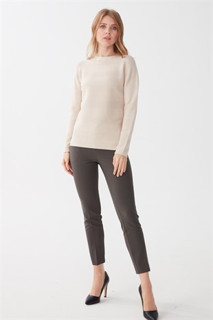 Женский трикотаж Свитер Бежевый