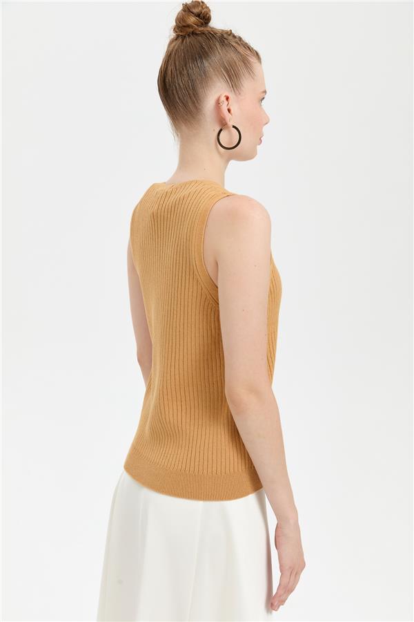 Kadın Sıfır Yaka Dikişsiz Süveter Camel