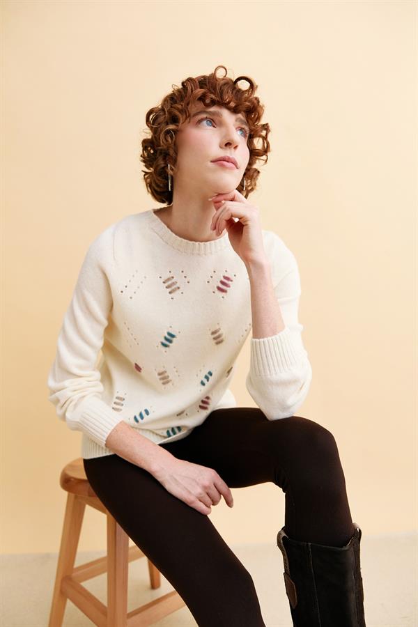 Kadın Sıfır Yaka Dikişsiz Yün Kazak Kemik