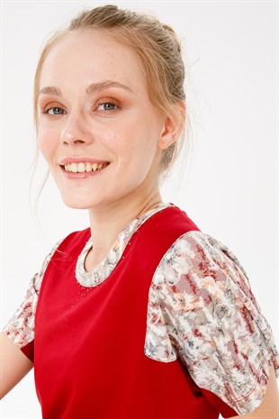 Kadın Sıfır Yaka Düşük Kol Çiçek Baskılı Penye Bluz K.Kırmızı