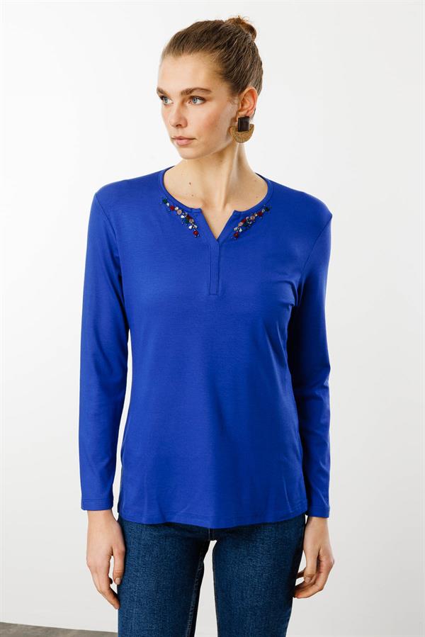 Kadın Sıfır Yaka El Nakışı İşlemeli Bluz S.Mavi