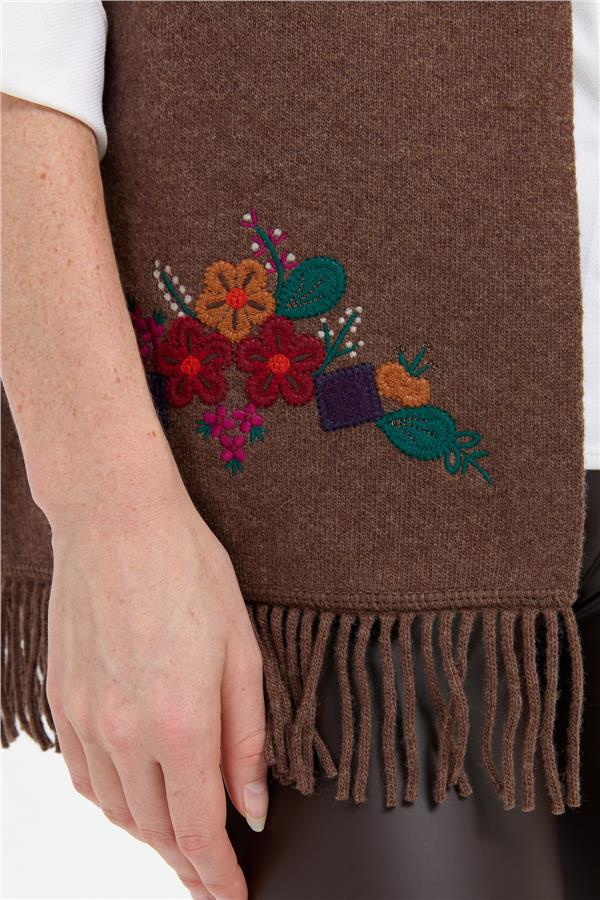 Kadın Sıfır Yaka Eteği İşlemeli Yün Yelek D.Kahve